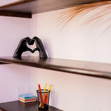 Homeby, Petroni House *