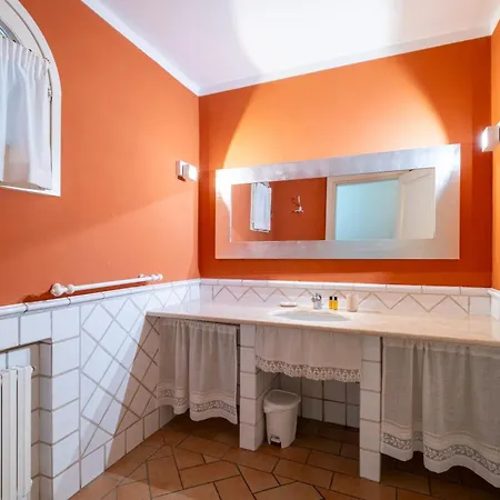 Homeby, Petroni House דירה