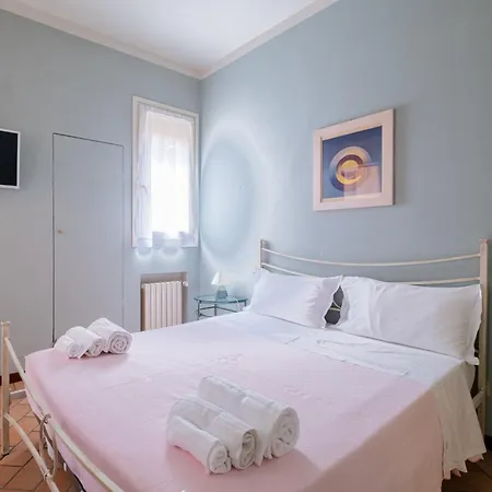 Homeby, Petroni House