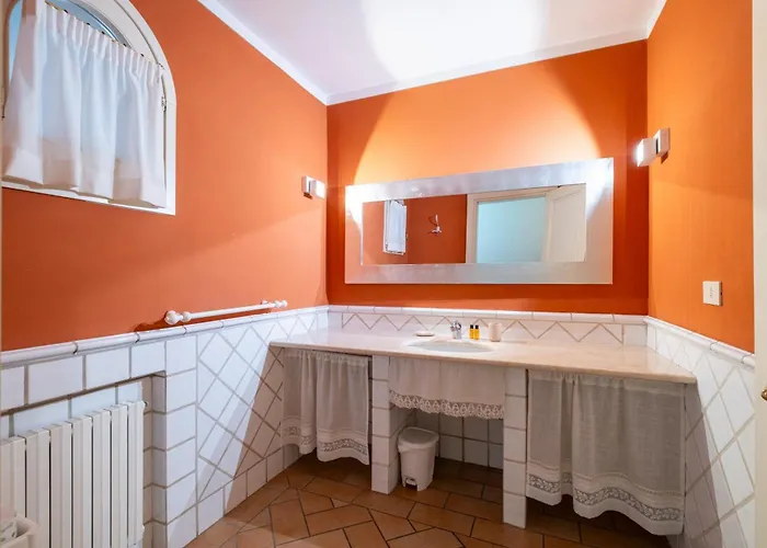 Homeby, Petroni House Daire