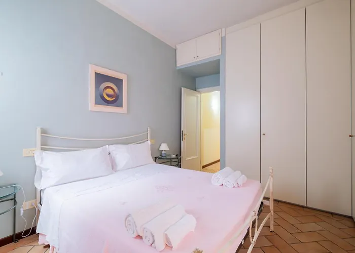 Homeby, Petroni House