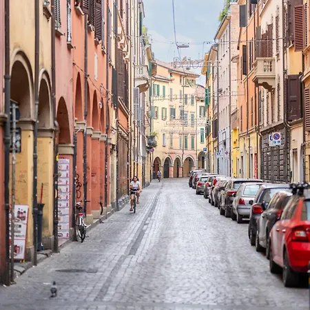 Lägenhet Homeby, Petroni House