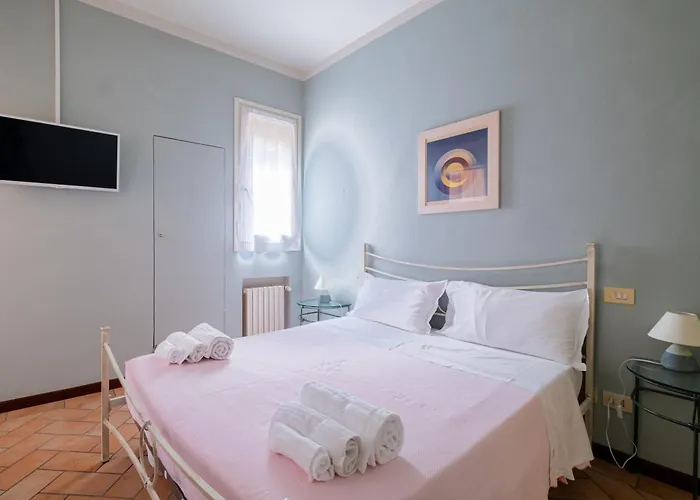 Homeby, Petroni House