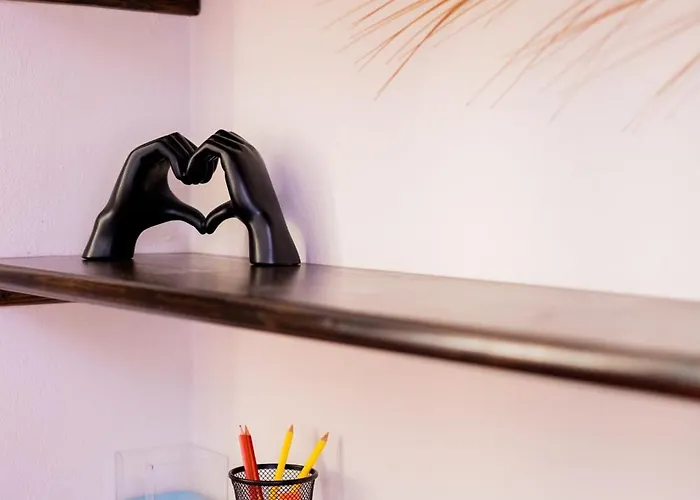 Homeby, Petroni House *