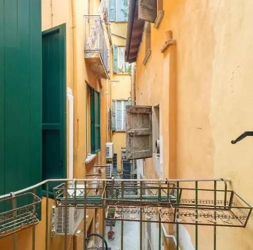 Homeby, Petroni House Apartament